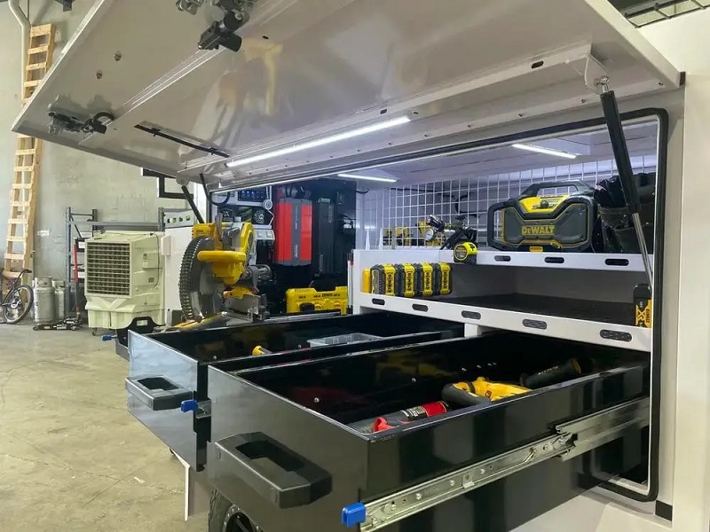 PRÓ-VERKFÆRA KERRA FYRIR VERKTAKA Verð frá 4.945.120kr  (3)