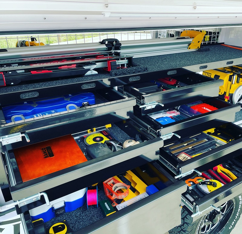 PRÓ-VERKFÆRA KERRA FYRIR VERKTAKA Verð frá 4.945.120kr  (3)