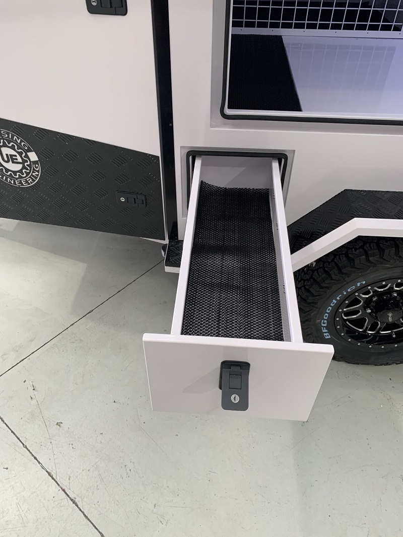 PRÓ-VERKFÆRA KERRA FYRIR VERKTAKA Verð frá 4.945.120kr  (3)