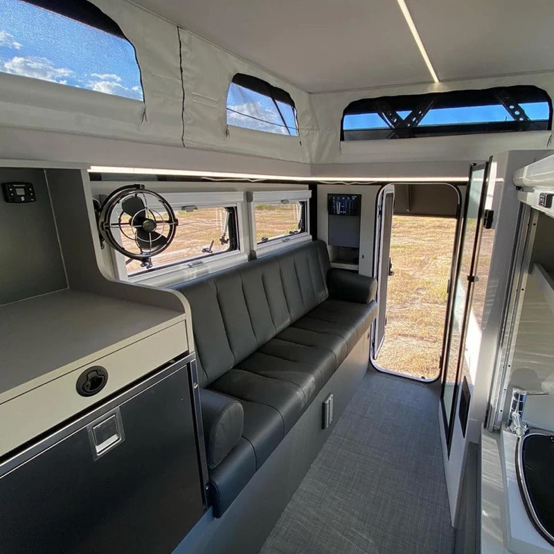 SPORTHJÓLHÝSI BLAKKUR 2A-MAX UP Verð frá 12.980.000KR