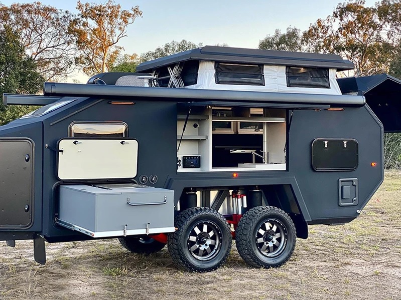 SPORTHJÓLHÝSI BLAKKUR 2A-MAX UP Verð frá 12.980.000KR