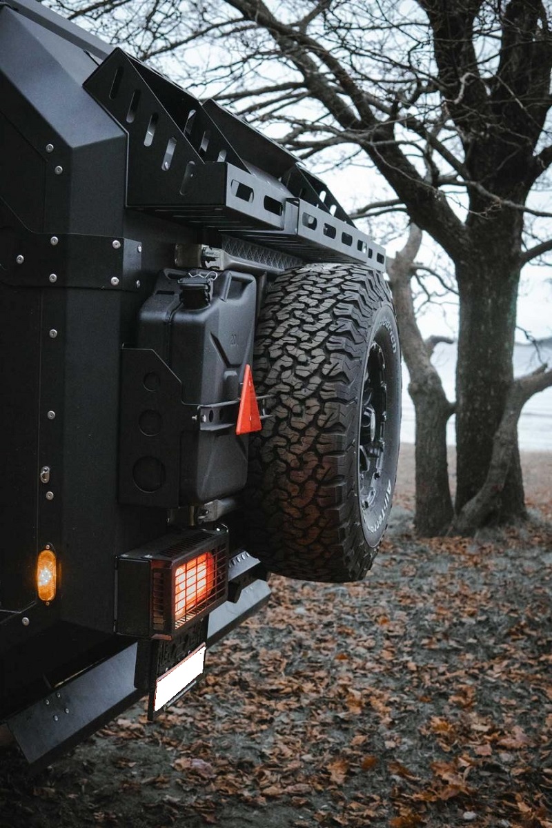 SPORTHJÓLHÝSI  BLACK MOUNTAIN SPOTR R780 Frá 6.989.000kr