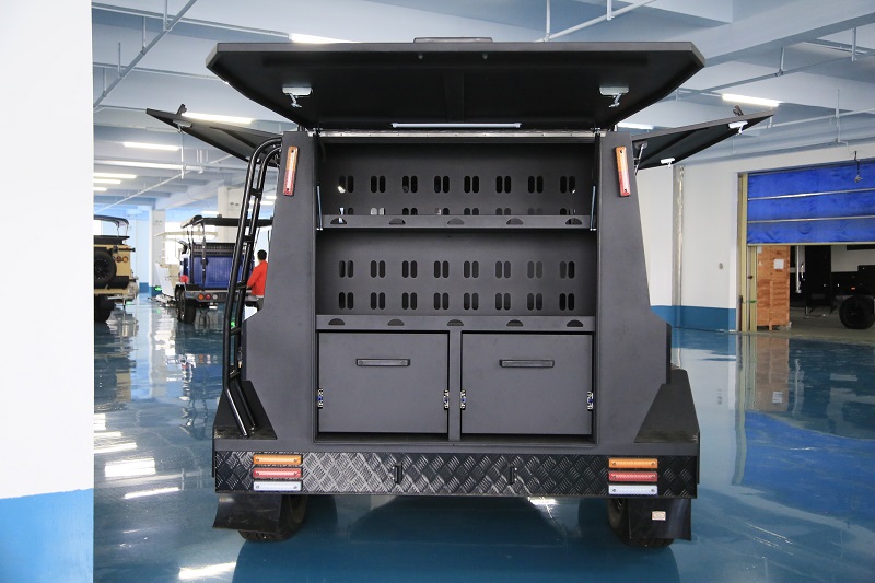 VERKFÆRA KERRA FYRIR IÐNAÐARMENN  Verð frá 4.945.120kr 