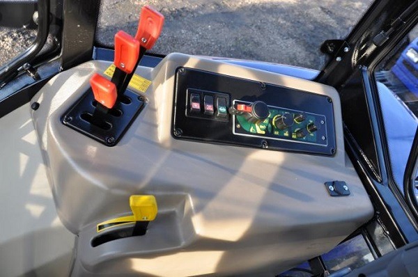 FSH-Farmtrac traktorar Sérpöntun