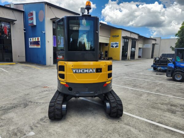 SMÁGRAFA YUCHAI YC-35SR