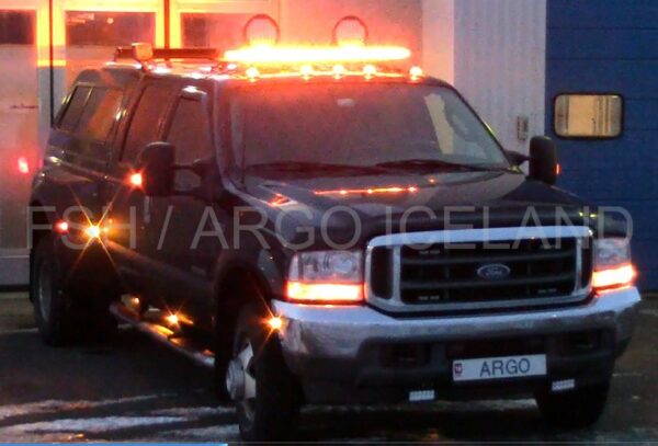 KASTARAR OG LJÓS Á BÍLA OG VINNUVÉLAR Senda fyrirspurn