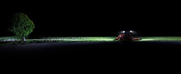 KASTARAR OG LJÓS Á BÍLA OG VINNUVÉLAR Senda fyrirspurn